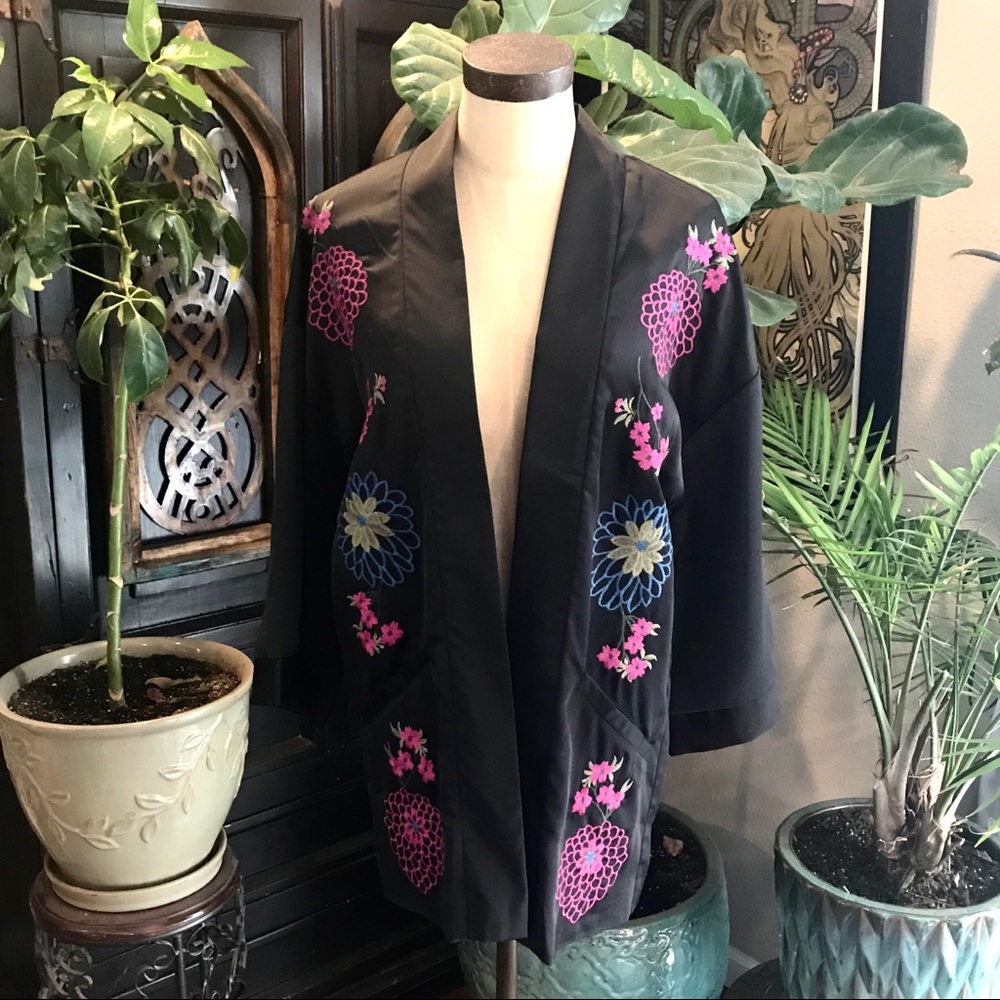 Cosima embroidered satin kimono jacket cover up - Picture 3 of 8
